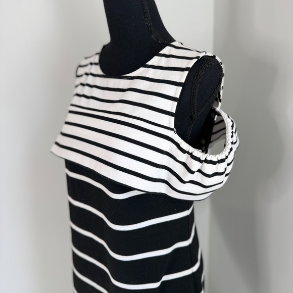 Vince Camuto Black and White Stripe Formal Business Midi Dress (Sz 8) - Picture 3 of 8